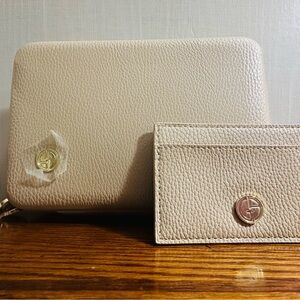 Giorgio Armani Pebbled Leather Cream Zip Wallet & Card Holder Set